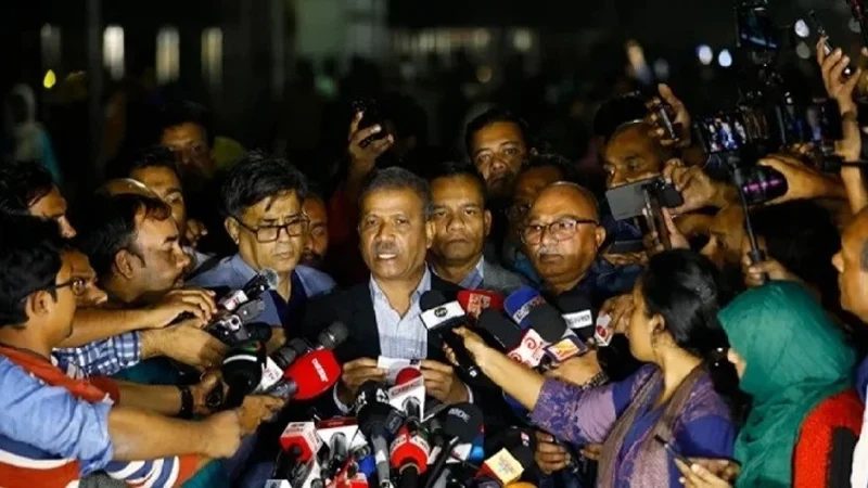 দেশ গড়ার দ্বিতীয় সুযোগ হাতছাড়া হতে দেয়া যাবে না:আসিফ নজরুল