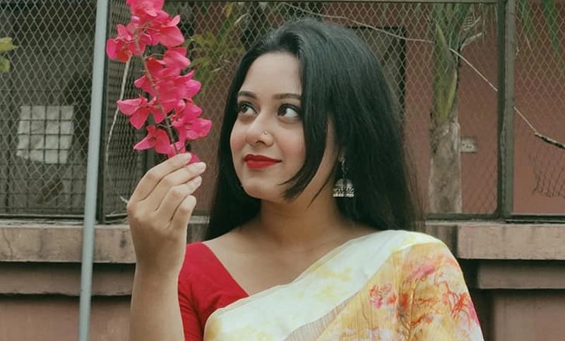 অভিনেত্রী দীঘির বিকাশ অ্যাকাউন্ট হ্যাক