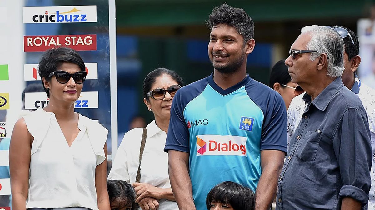 বাবা হারালেন কুমার সাঙ্গাকারা