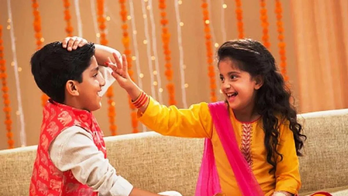 ভাইফোঁটা দেওয়ার দিন আজ