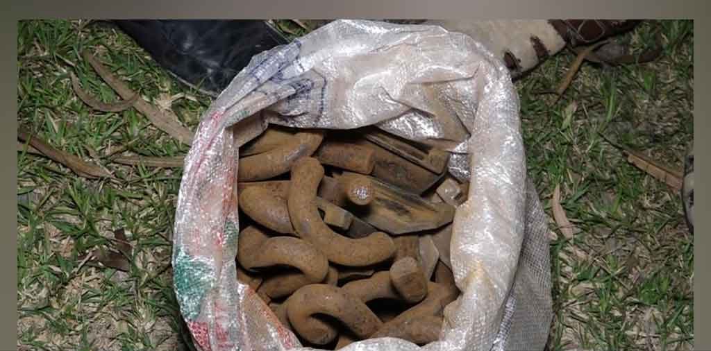 নীলফামারীতে রেললাইনের ৭২টি ক্লিপ খুলে নাশকতার চেষ্টা