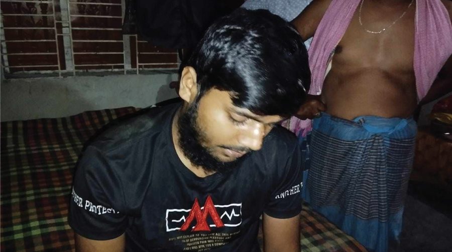 কুমারখালীতে গৃহবধূর সঙ্গে হাতেনাতে আটক পরকীয়া প্রেমিক, অতঃপর