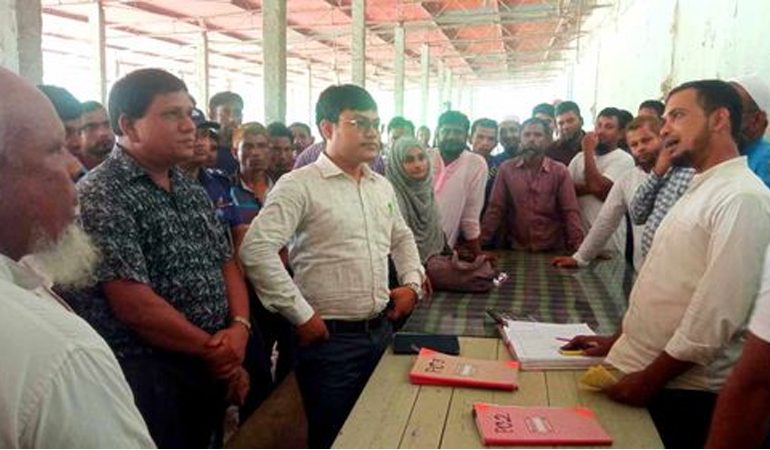 দেবীগঞ্জে ফিজিশিয়ান স্যাম্পল রাখার দায়ে ফার্মেসিকে জরিমানা