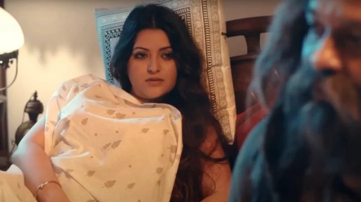 অশ্লীলতার অভিযোগে পরীর ওয়েব সিরিজ সরাতে আইনি নোটিশ