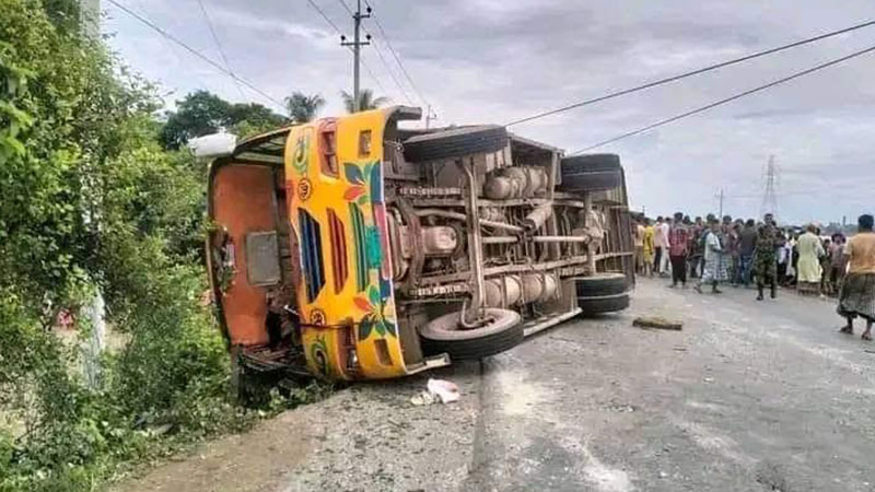 ব্রাহ্মণবাড়িয়ায় ভয়াবহ বাস দুর্ঘটনা, হতাহত ১৬