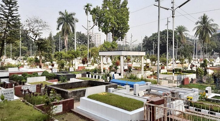 ‘বনানীতে অস্থায়ী কবর ৫শ টাকা, স্থায়ী দেড় কোটি’