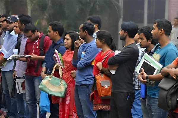 উচ্চশিক্ষা শেষেও বেকার ৩৮.৬ শতাংশ মানুষ