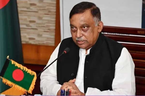 'বাংলাদেশের কোথাও হতদরিদ্রের চিহ্নও দেখি না'