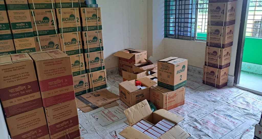 গোডাউন থেকে সাড়ে ১০ লাখ টাকার প্যাকেট দুধ চুরি
