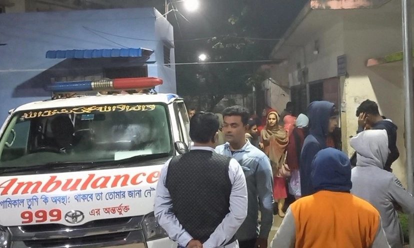 ঘন কুয়াশায় মোটরসাইকেলের নিয়ন্ত্রণ হারিয়ে কলেজছাত্রের মৃত্যু