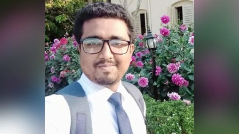 বৃদ্ধ মা-বাবাকে ভরণপোষণ দেয় না চিকিৎসক ছেলে