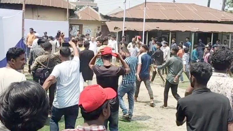 রাজবাড়ীতে ছাত্রদলের কর্মী সম্মেলনে ধাওয়া-পাল্টা ধাওয়া