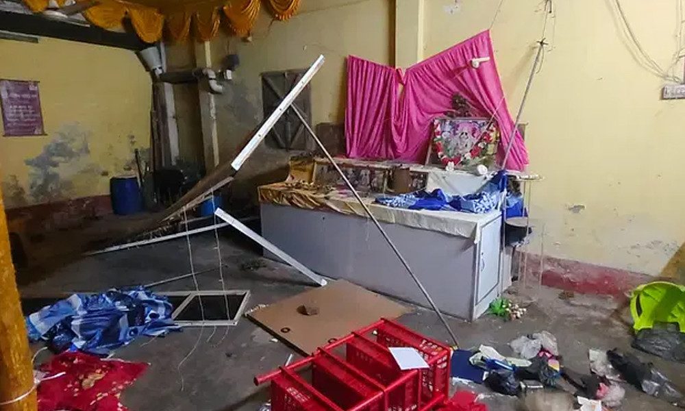 ইসকনের উপাসনালয় ভাঙচুরের ঘটনায় নিষিদ্ধ ছাত্রলীগের ৩ নেতা গ্রেপ্তার