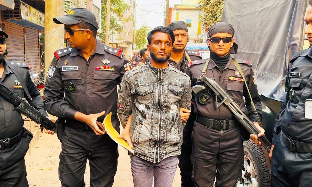 জাহাজে ৭ খুনের ঘটনায় সাত দিনের রিমান্ডে ইরফান
