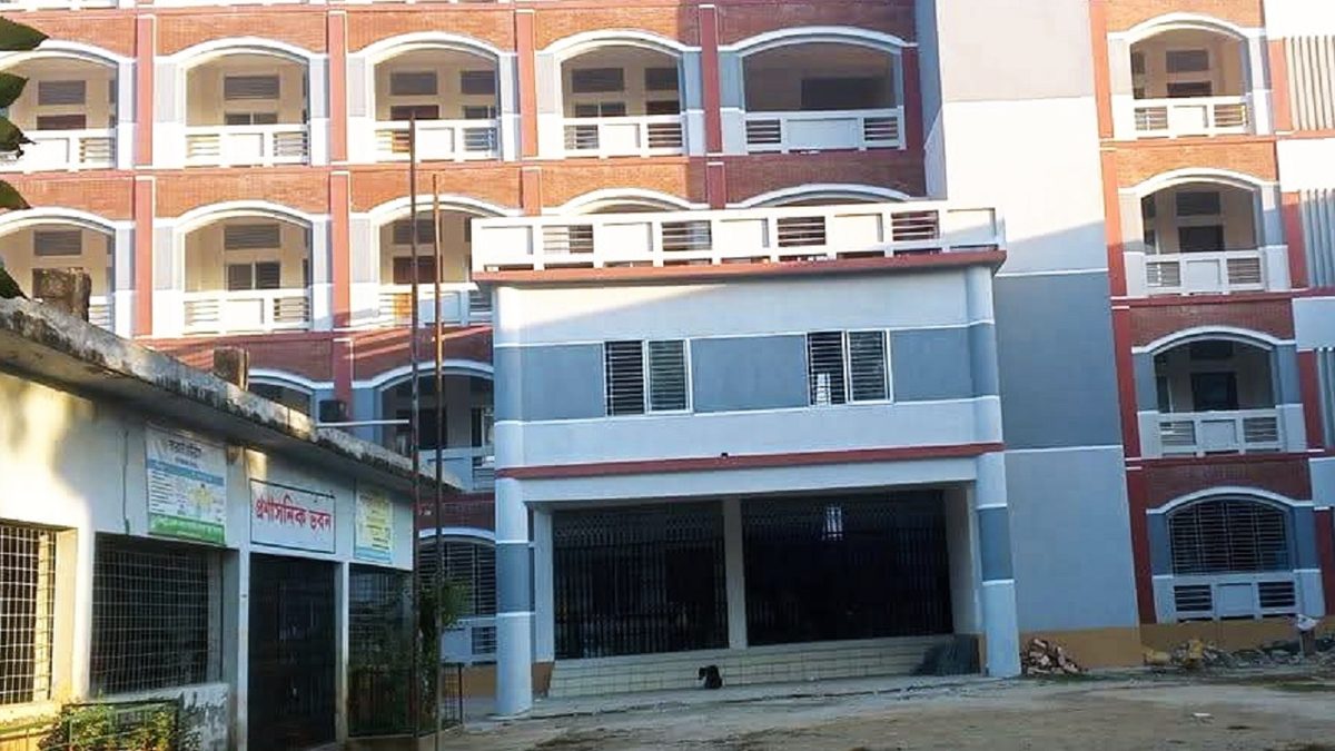 পরীক্ষায় অসদুপায় অবলম্বন করায় ১৭ শিক্ষার্থী বহিষ্কার,৮ শিক্ষককে অব্যাহতি