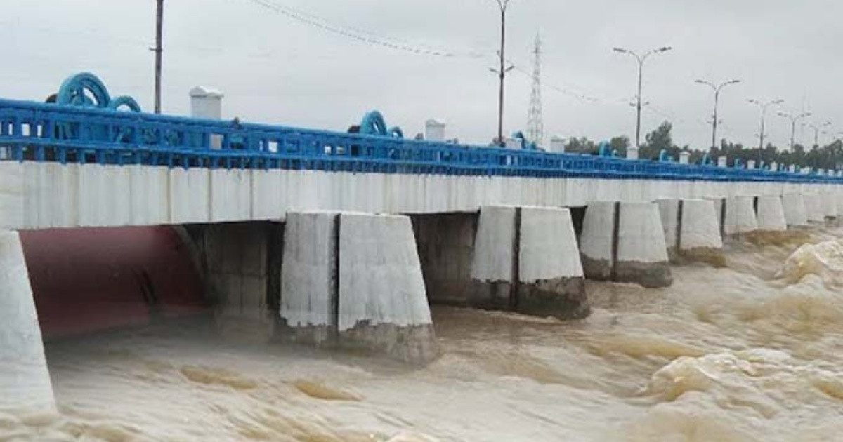 বিপৎসীমার ওপরে তিস্তার পানি, নিম্নাঞ্চল প্লাবিত