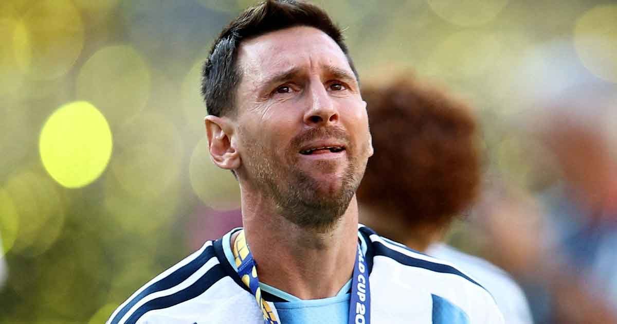 কান্নায় শেষ হলো ফুটবল জাদুকর মেসির বিশ্বকাপ