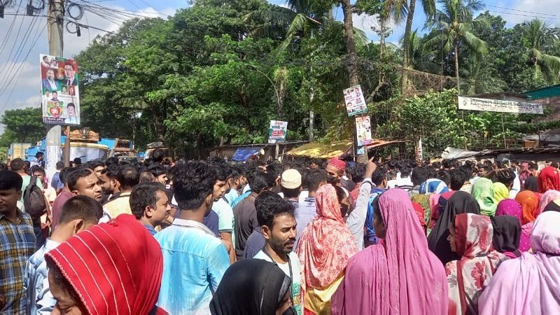 ১২ দফা দাবিতে কর্মবিরতিতে শ্রমিকরা, উৎপাদন বন্ধ