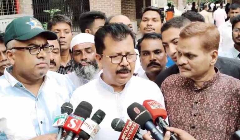 প্রধানমন্ত্রীকে হত্যার হুমকি: বিএনপির ৭ নেতার বিরুদ্ধে আ.লীগ নেতার মামলা