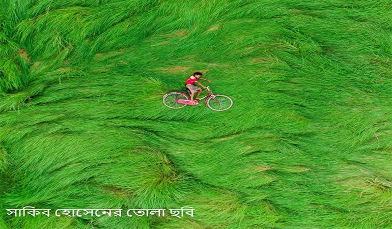 শিশুদের খেলার অধিকার আছে, তাদের বাইরে যেতে দিন।
