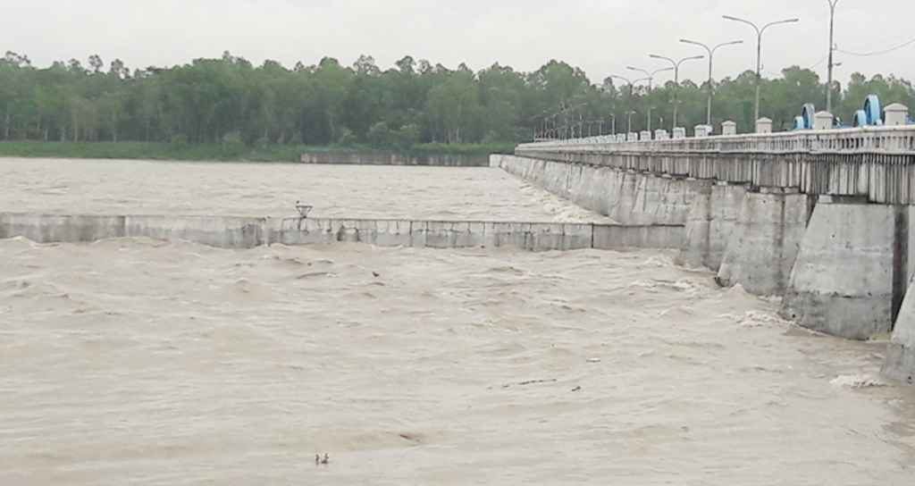 তিস্তার পানি বিপৎসীমার ওপরে,বন্যার আশঙ্কা