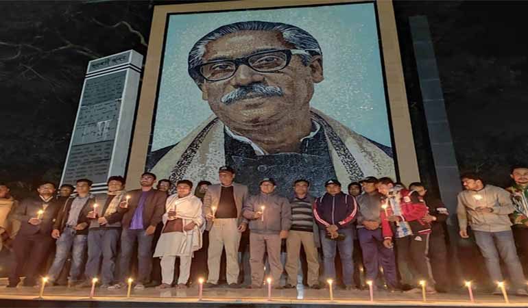 ইবিতে বুদ্ধিজীবী দিবসে মোমবাতি প্রজ্জ্বলন