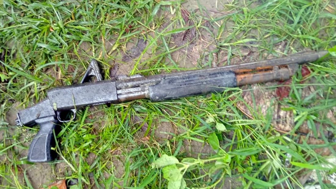 মাছ ধরার জালে উঠে এলো লুট হওয়া পুলিশের শর্টগান