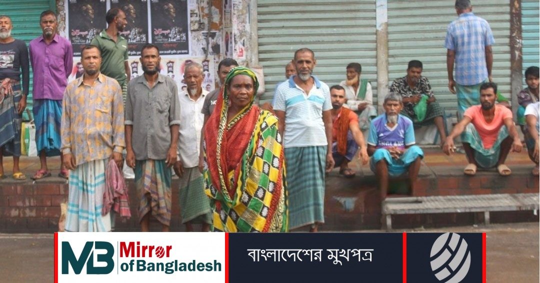 দাম বাড়েনি শুধু ‘মানুষ বিক্রির হাটে’