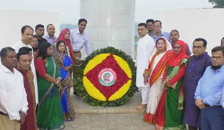 ময়মনসিংহে বিনম্র শ্রদ্ধায় বীর শহীদদের স্মরণ