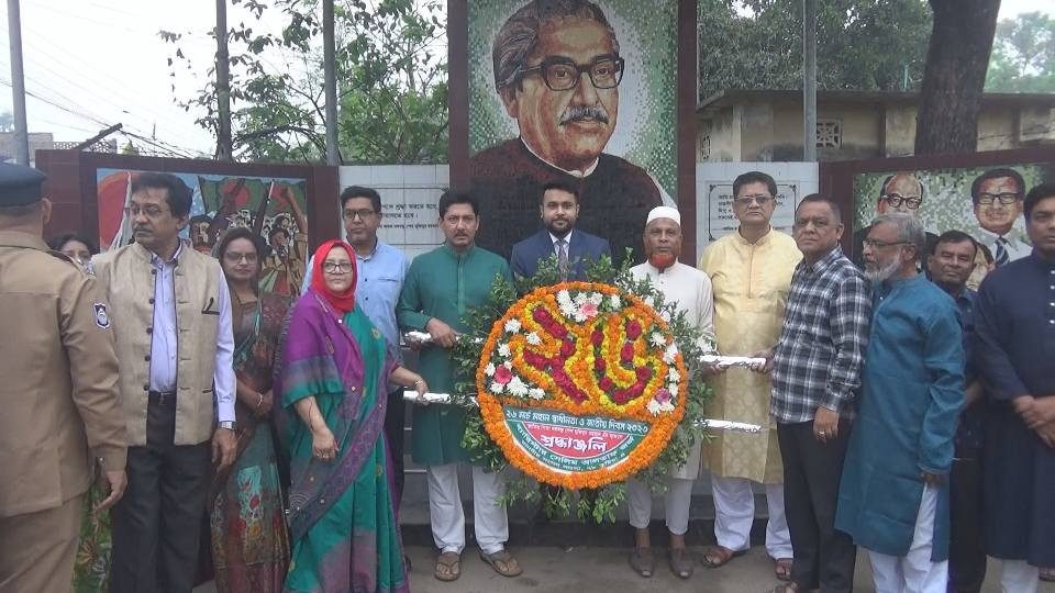 কুমারখালীতে মহান স্বাধীনতা দিবসে র‍্যালী ও পুষ্পস্তবক অর্পণ