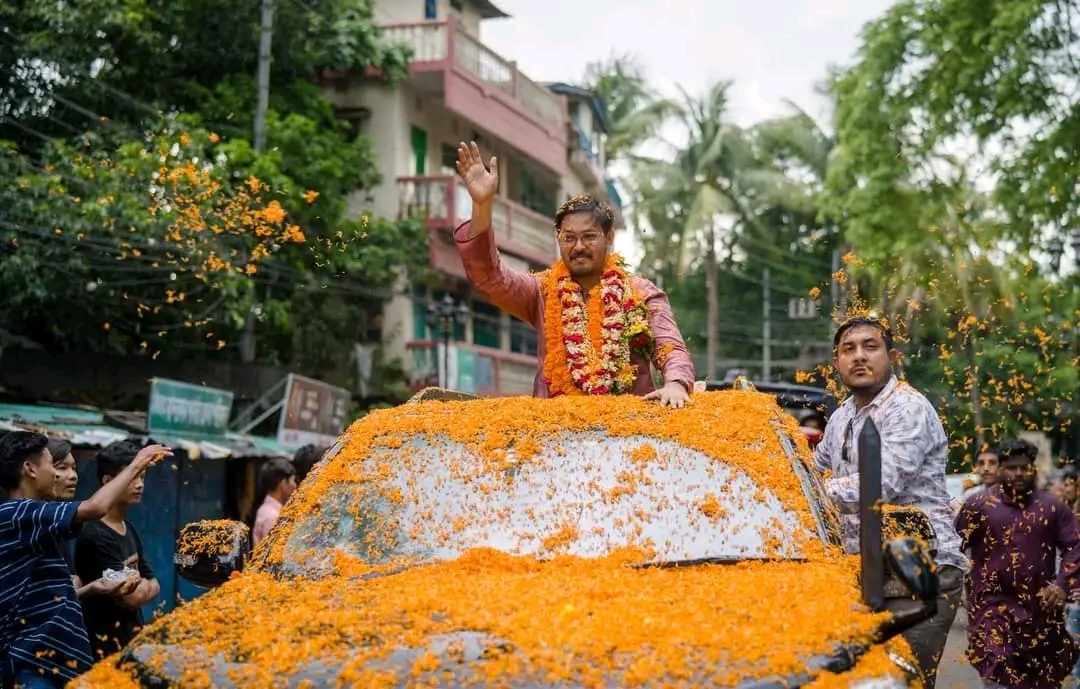 বান্দরবানে পার্বত্যমন্ত্রী পুত্রকে বিশাল সংবর্ধনা