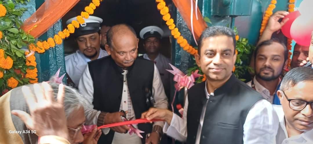 'রামসাগর এক্সপ্রেস' ট্রেনের শুভ উদ্বোধন করলেন রেলমন্ত্রী নূরুল ইসলাম সুজন
