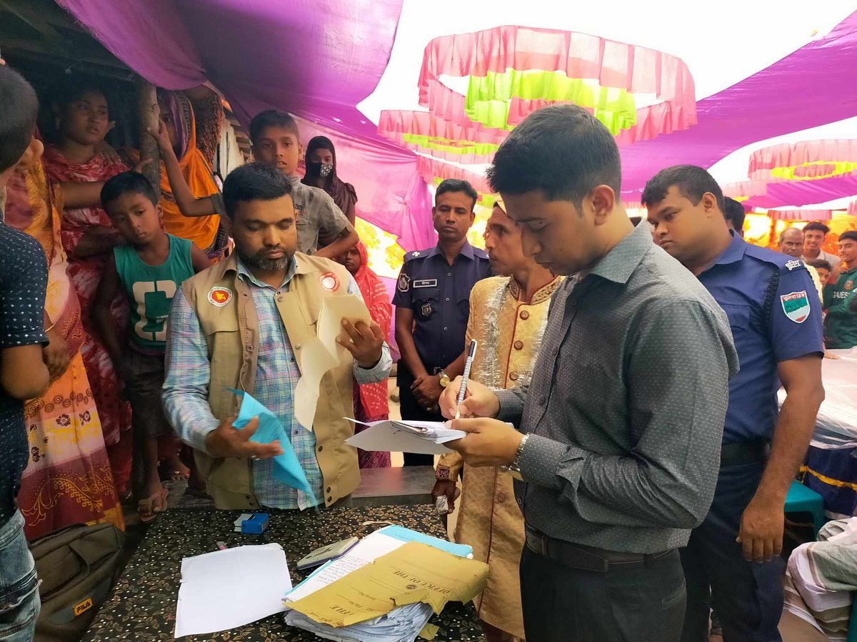বাল্যবিয়ের আসর পণ্ড করলেন এ্যাসিল্যান্ড,বরকে জরিমানা