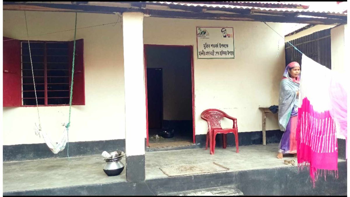 দেবীগঞ্জে বিদ্যুৎ সংযোগ না থাকায় দুর্বিষহ জীবন কাটাচ্ছেন আশ্রয়ণ প্রকল্পের উপকারভোগীরা
