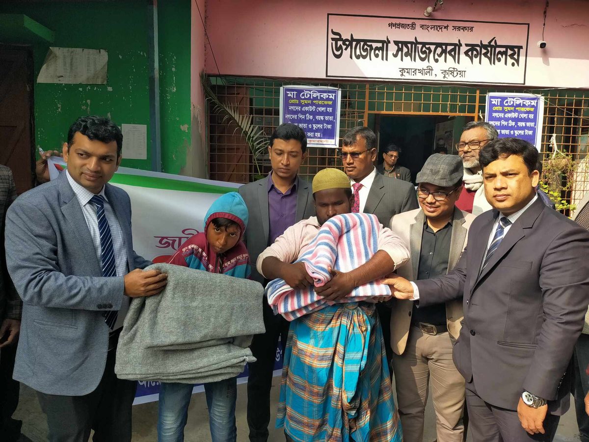 কুমারখালীতে ১৫০ জন প্রতিবন্ধী পেলেন শীতবস্ত্র