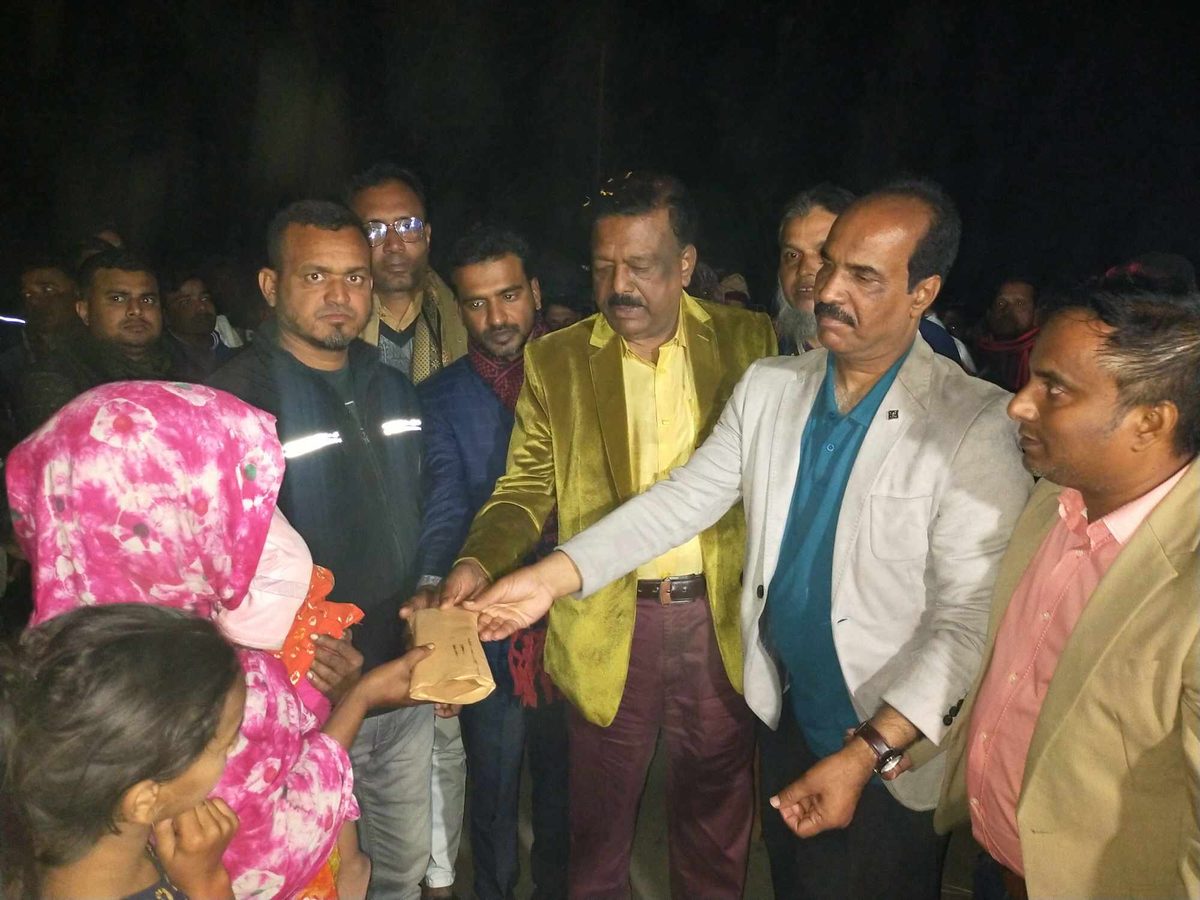 নিহত জিয়ার পরিবারকে দুই লাখ টাকা দিলেন এমপি রউফ, স্বজনরা চাইলেন বিচার