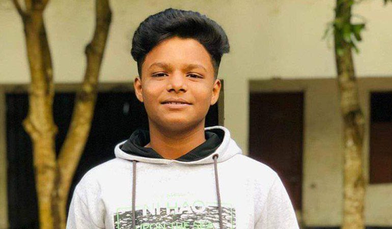 ইভটিজিংয়ের প্রতিবাদ করায় মুন্সিগঞ্জে এসএসসি পরীক্ষার্থীকে কুপিয়ে হত্যা