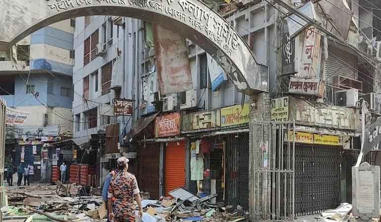 সায়েন্স ল্যাবে বিস্ফোরণে ক্ষতিগ্রস্ত ভবন ভাঙার সিদ্ধান্ত