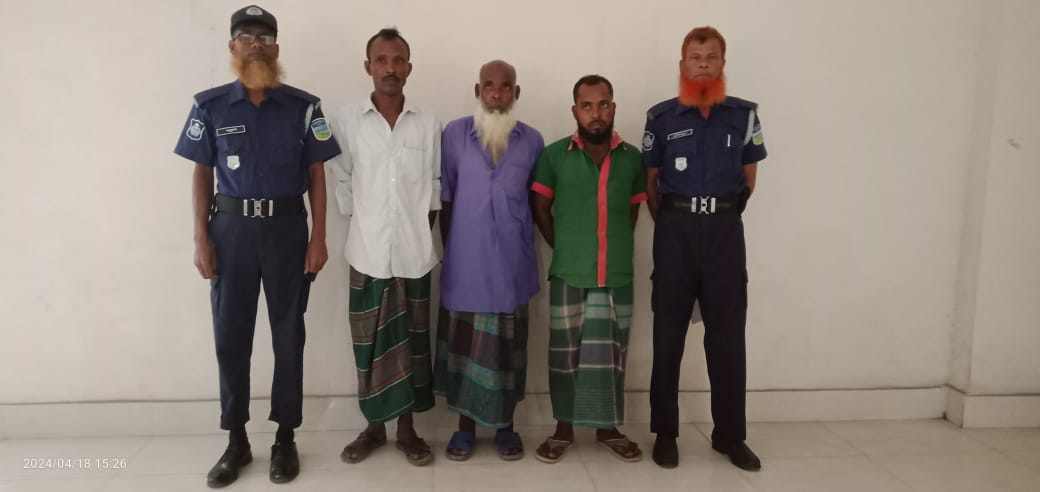 জামাইয়ের কুড়ালের আঘাতে শশুরের মৃত্যু,আটক ৩