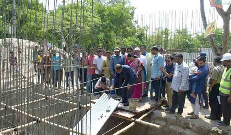নির্মাণ হচ্ছে বেরোবির ফটক, পূরণ হচ্ছে শিক্ষার্থীদের দাবি