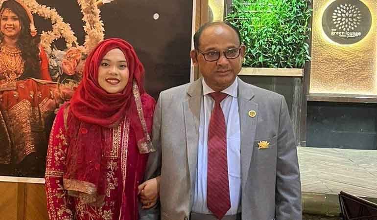 রেলমন্ত্রীর কন্যা মানবাধিকারকর্মী অনামিকা ইসলামের আজ জন্মদিন।