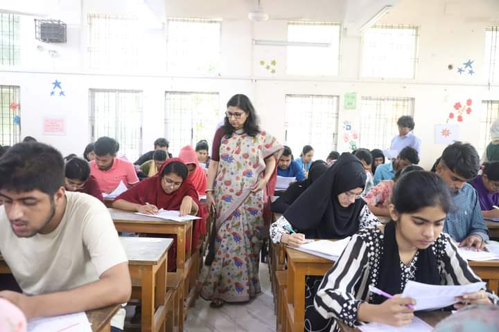 গুচ্ছের ‘বি’ ইউনিটের ভর্তি পরীক্ষা সম্পন্ন
