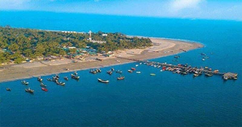 সেন্ট মার্টিন দ্বীপে মিয়ানমারের যুদ্ধ জাহাজ দেখা নিয়ে বিভ্রান্তি