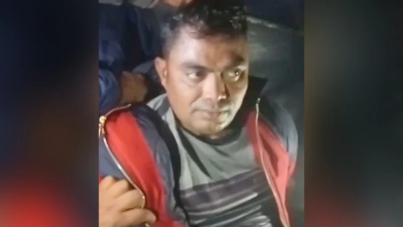 ওসি পরিচয়ে চাঁদাবাজি, ছাত্রদল নেতা আটক