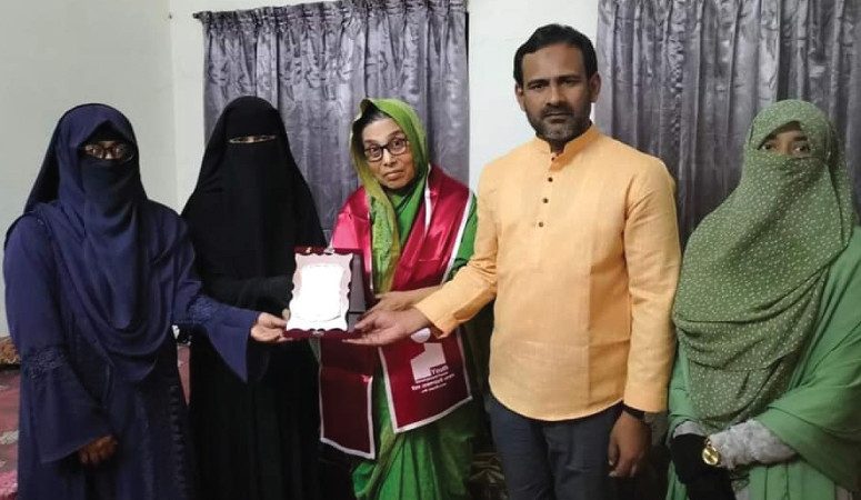 কুষ্টিয়ায় দুই নারী মুক্তিযোদ্ধাকে সম্মাননা জানালো ইয়ুথ ডেভলপমেন্ট ফোরাম