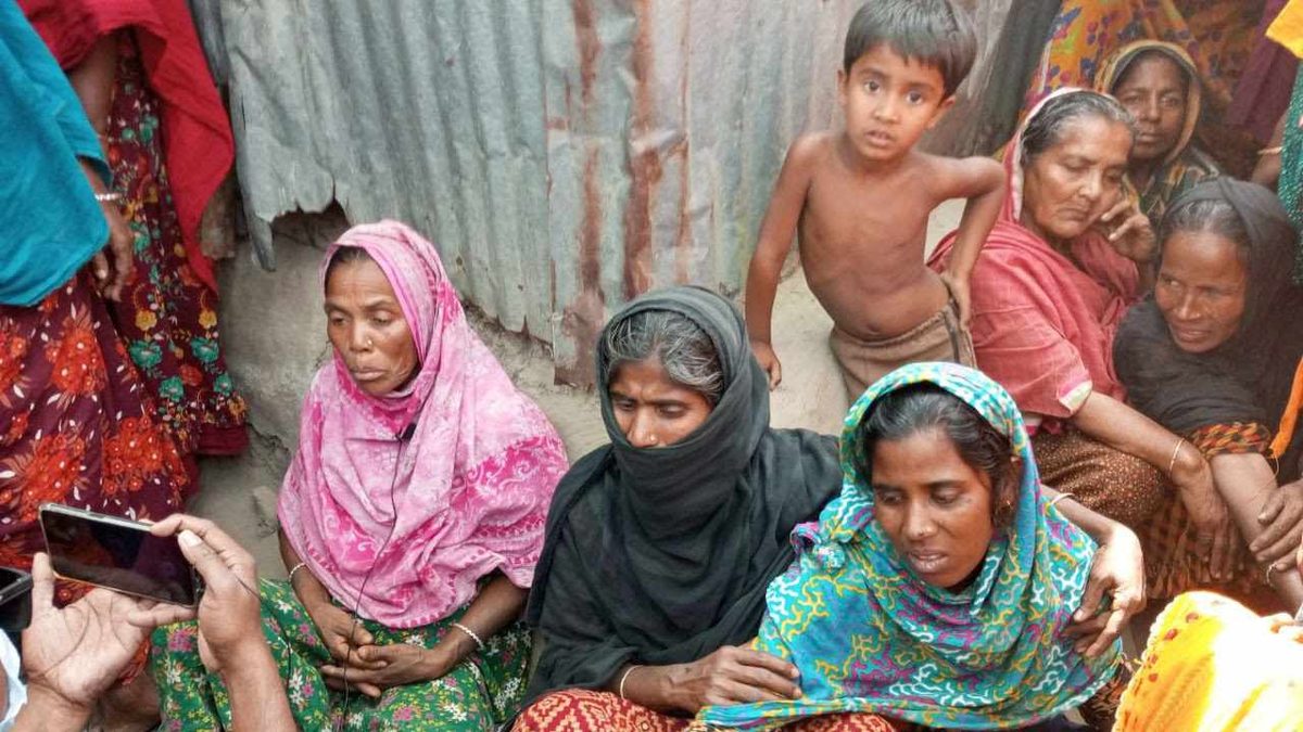 বালুভর্তি বস্তার নিচে মিলল শিশুর লাশ