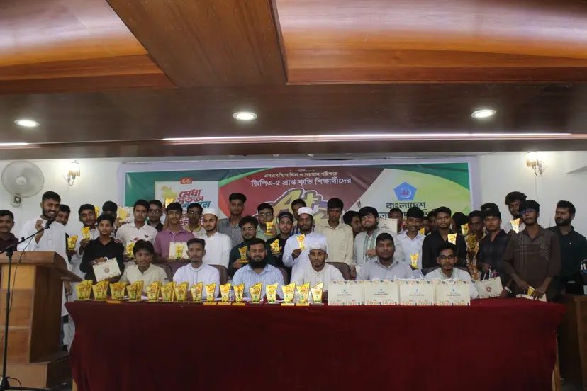 কুমারখালীতে ছাত্রশিবিরের উদ্যোগে কৃতি শিক্ষার্থীদের সংবর্ধনা