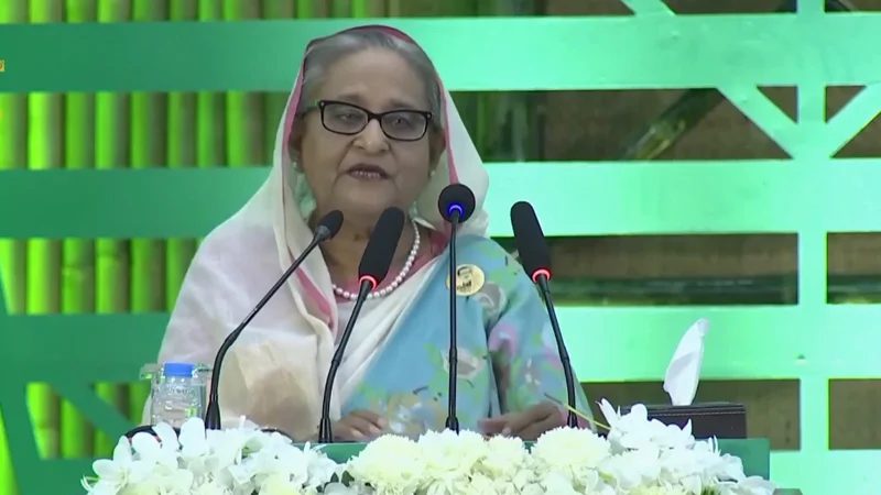আ.লীগ গাছ লাগায়, বিএনপি-জামায়াত তা ধ্বংস করে: প্রধানমন্ত্রী