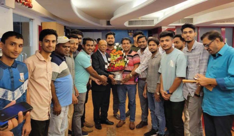 বাফুফে সভাপতির সাথে ফেনী জেলা ছাত্রকল্যাণ জবির সৌজন্য সাক্ষাৎ