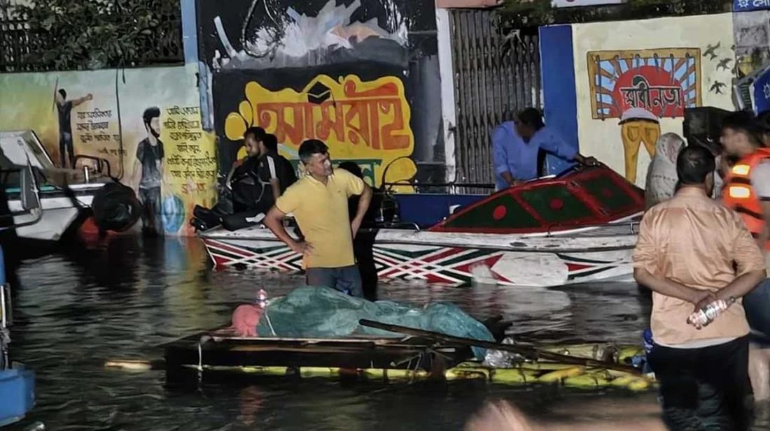 চিঠি লিখে ভেলায় ভাসিয়ে দিলেন বাবার মরদেহ